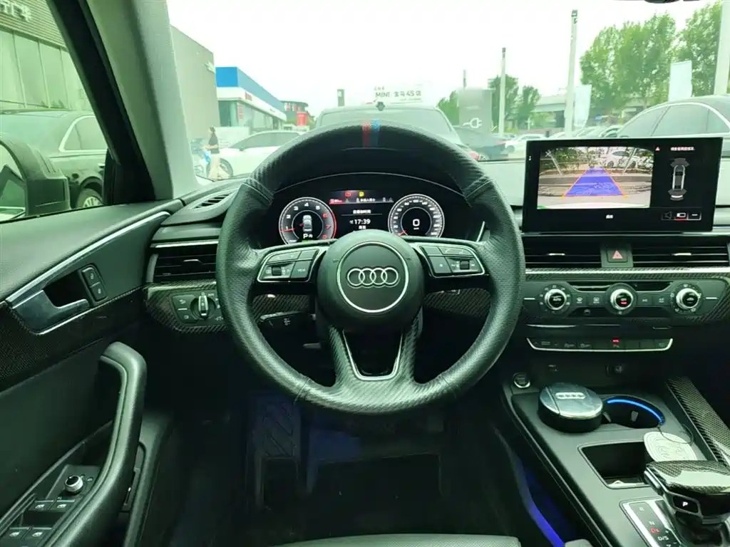 Audi A4L 2020 — фото 11
