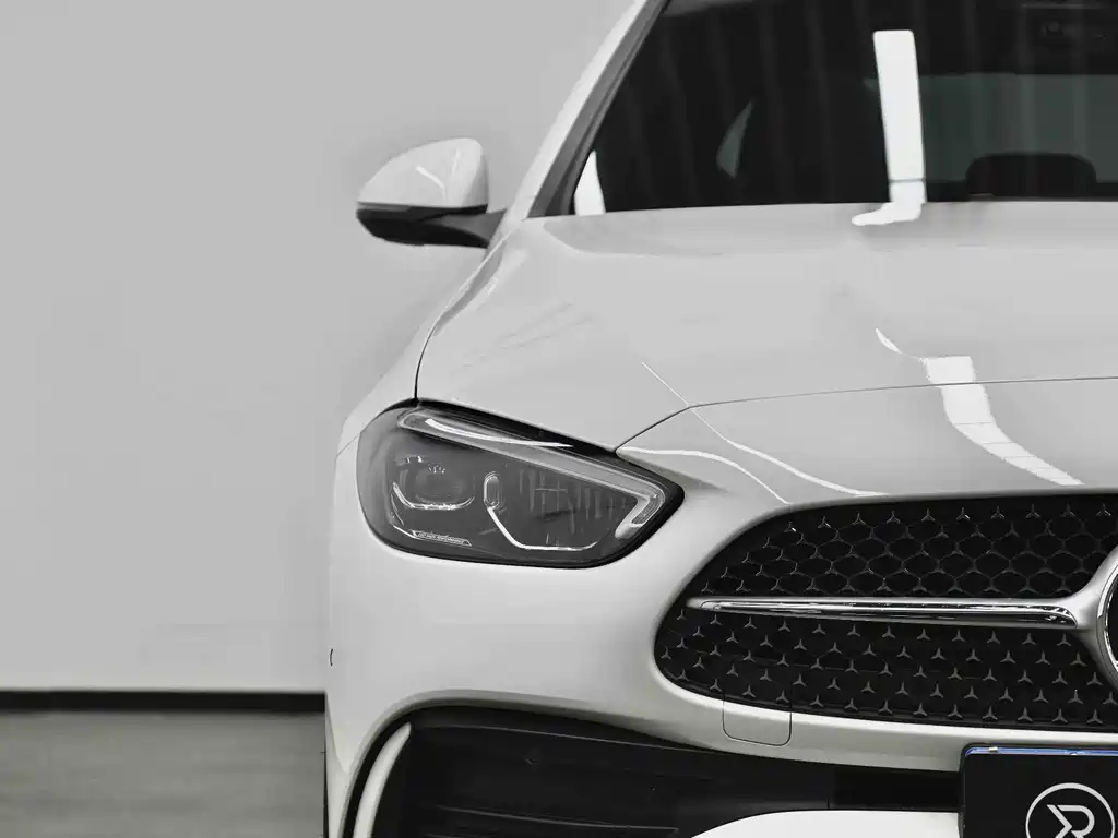 Mercedes-Benz C-Class 2024 — фото 13