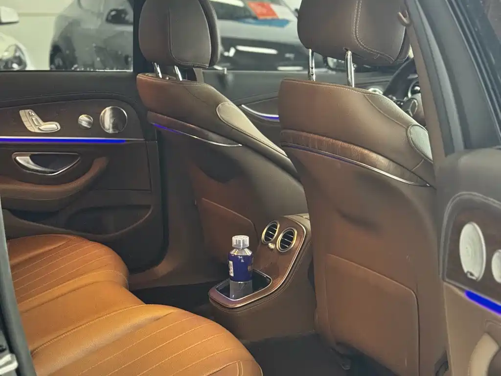 Mercedes-Benz E-Class 2021 — фото 12