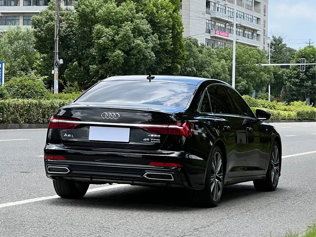 Audi A6L 2021