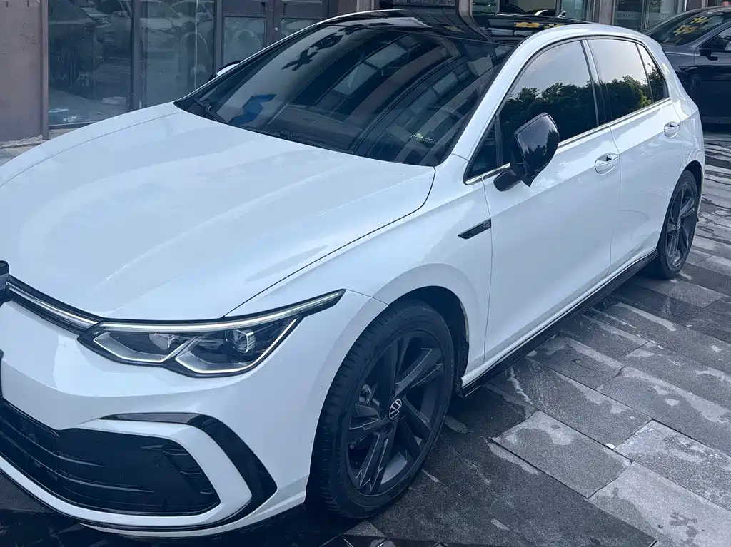 Volkswagen Golf 2022
