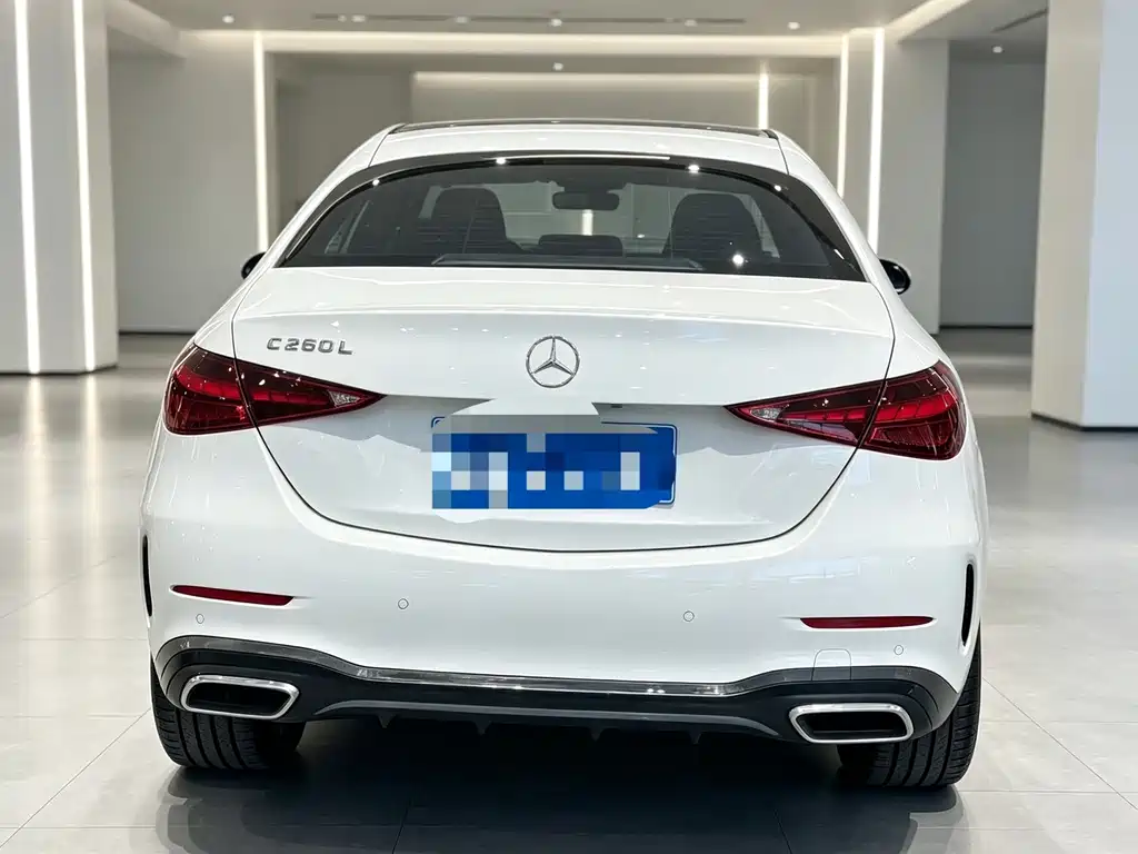 Mercedes-Benz C-Class 2024