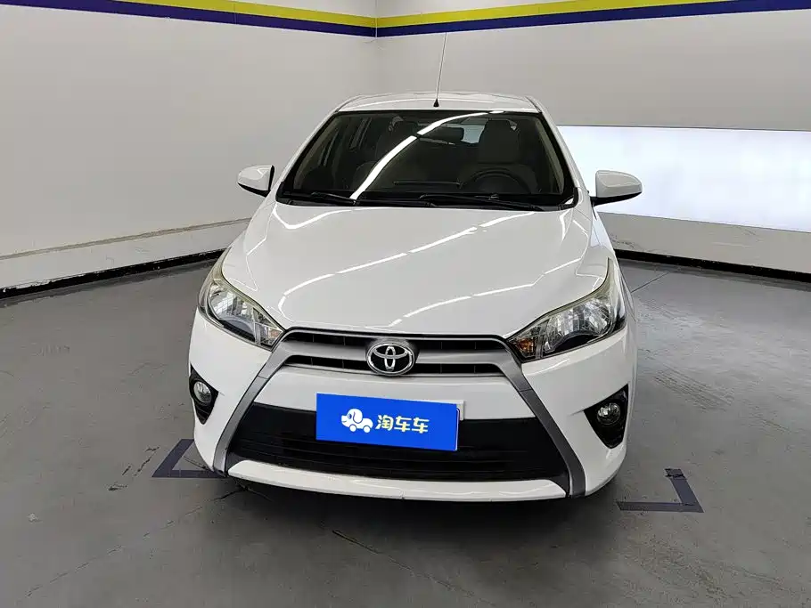 Toyota Yaris L 2014