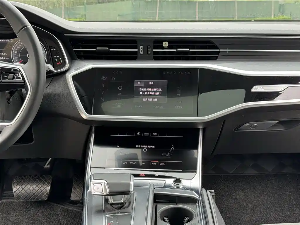 Audi A7L 2025 — фото 10