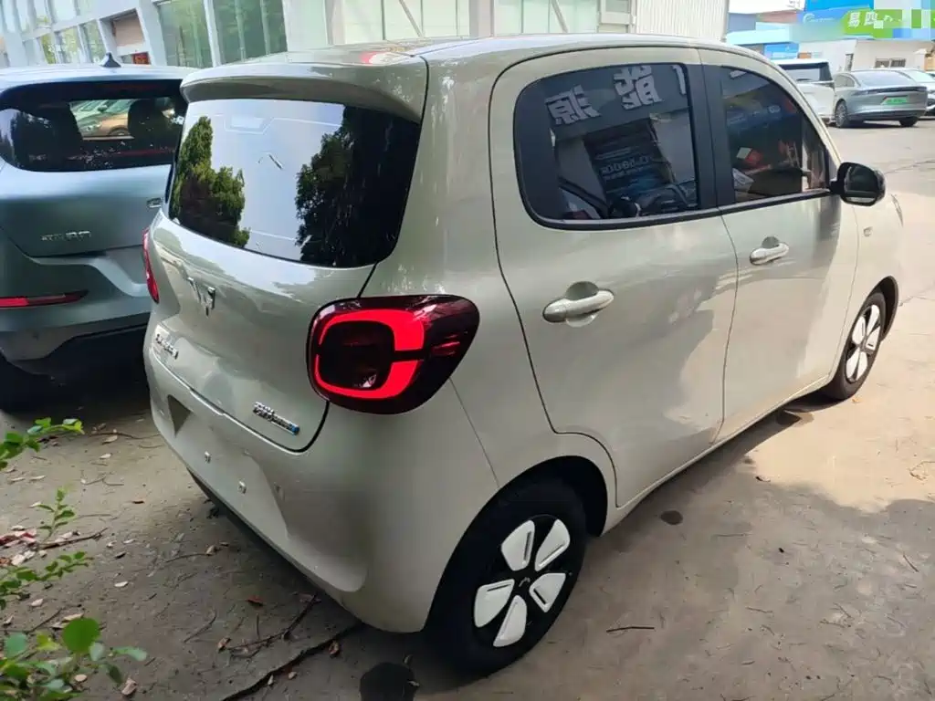 Wuling MINIEV 2025