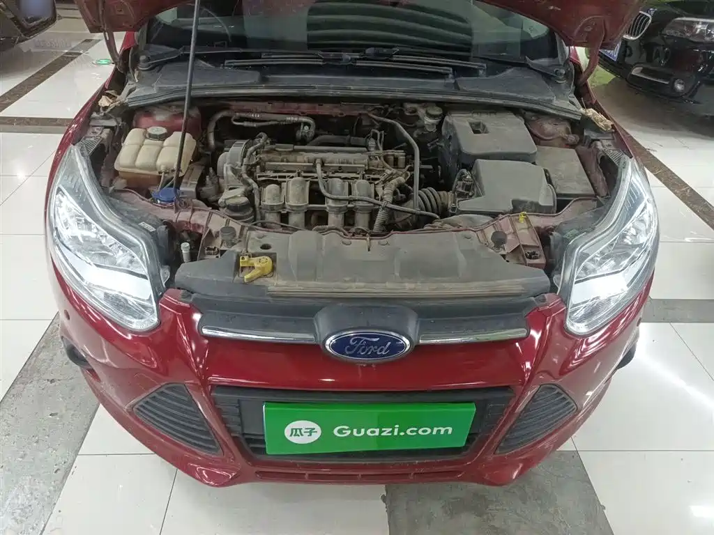Ford Focus 2015 — фото 16
