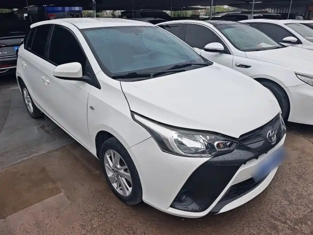 Toyota Yaris L 2019 — фото 4