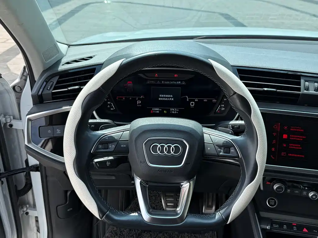 Audi Q3 2022 — фото 16