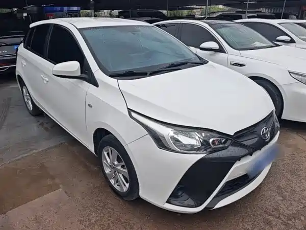 Toyota Yaris L 2016