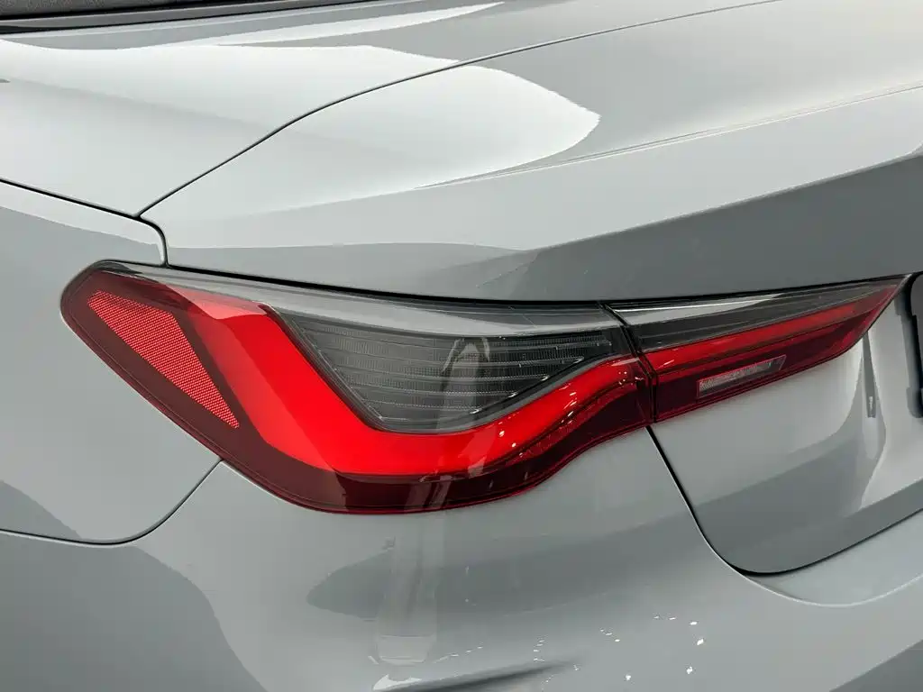 BMW 4 Series 2025 — фото 17
