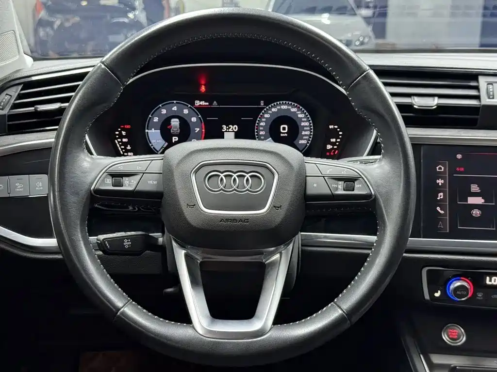 Audi Q3 2022
