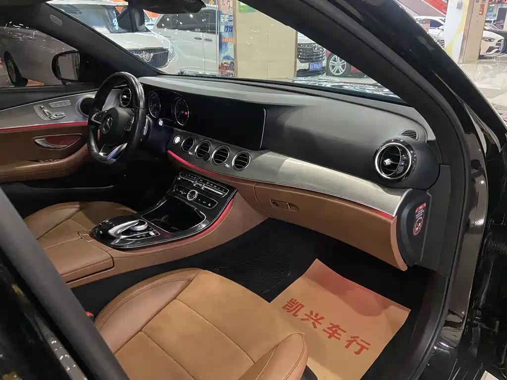 Mercedes-Benz E-Class 2018 — фото 10