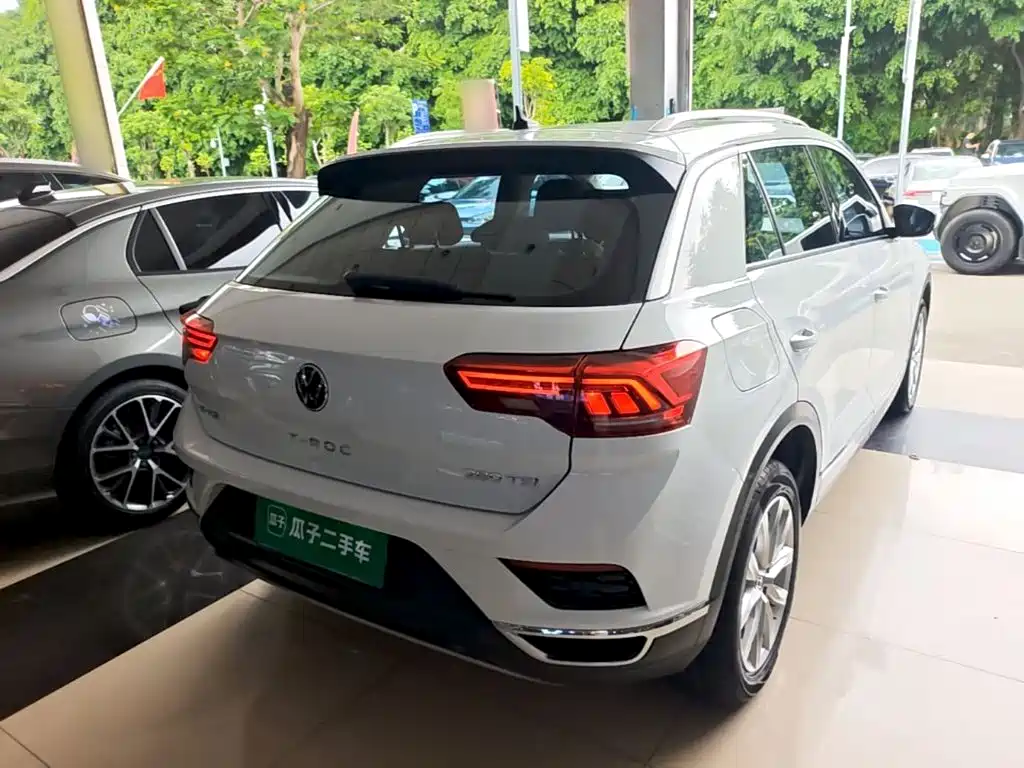 Volkswagen T-Roc 2023