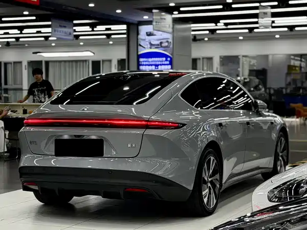 NIO ET5 2024