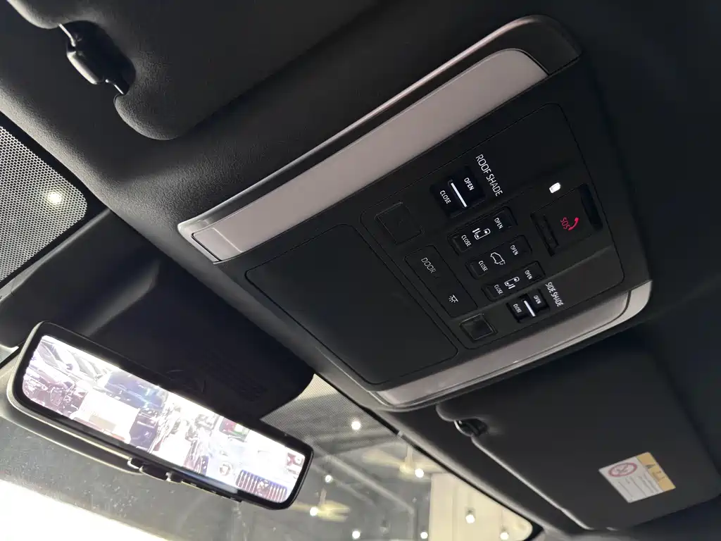 Toyota Alphard 2024 — фото 13