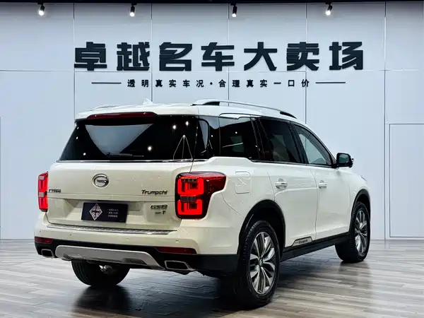 GAC Trumpchi GS8 2017