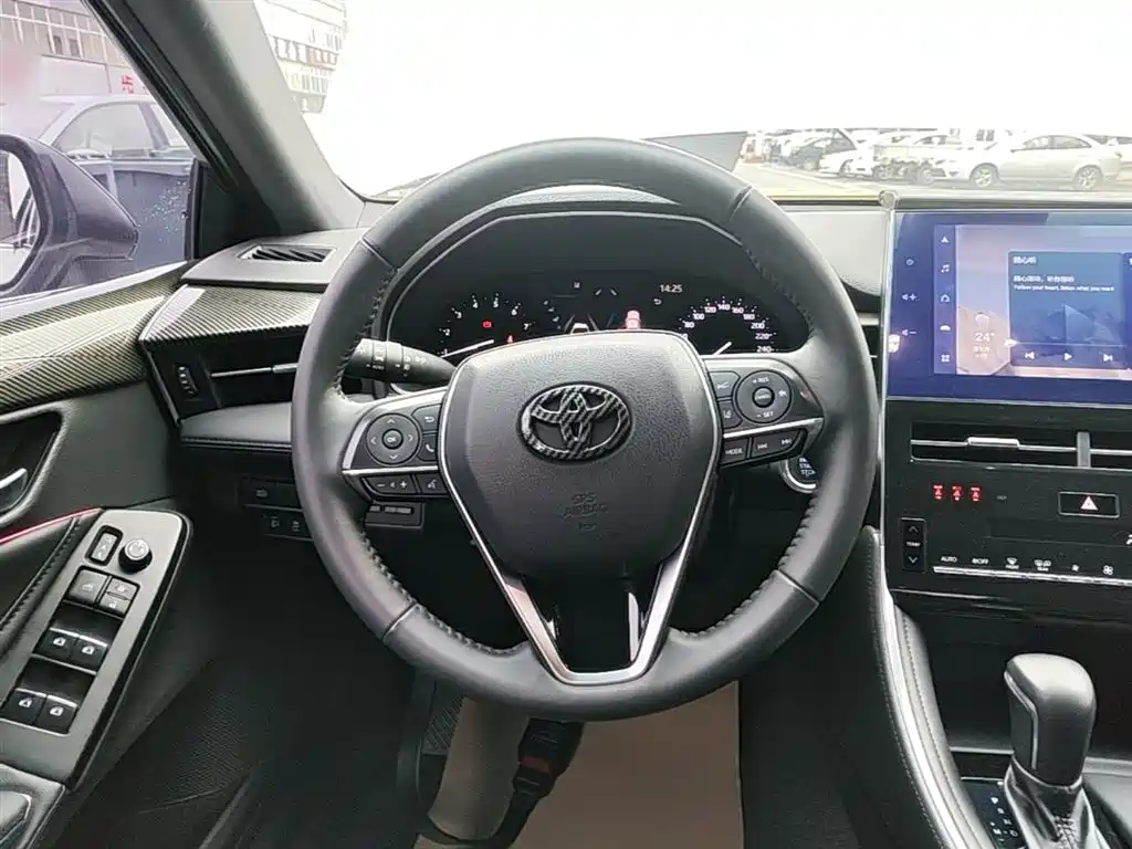 Toyota Avalon 2023 — фото 11