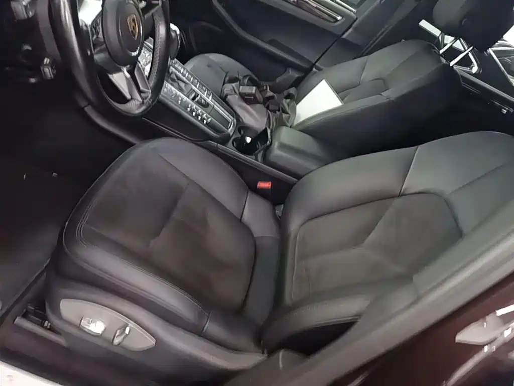 Porsche Macan 2016 — фото 15