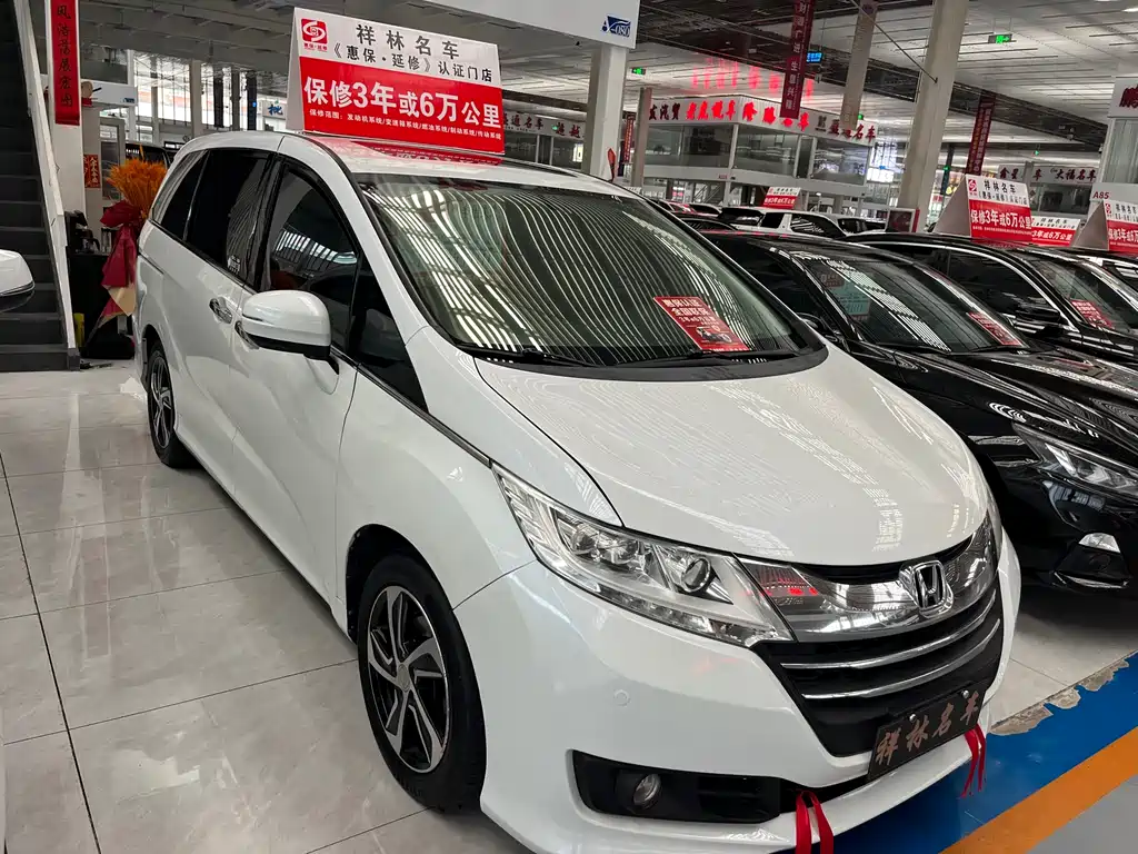Honda Odyssey 2015 — фото 3