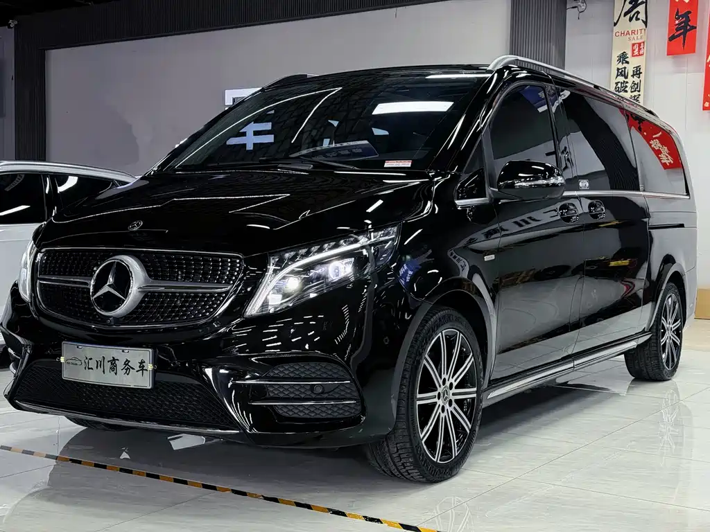 Mercedes-Benz V-Class 2024 — фото 1