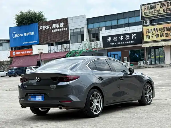 Mazda 3 Axela 2020