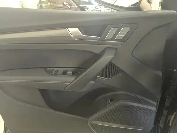 Audi Q5L 2023