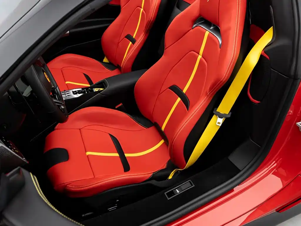 Ferrari SF90 2024 — фото 15
