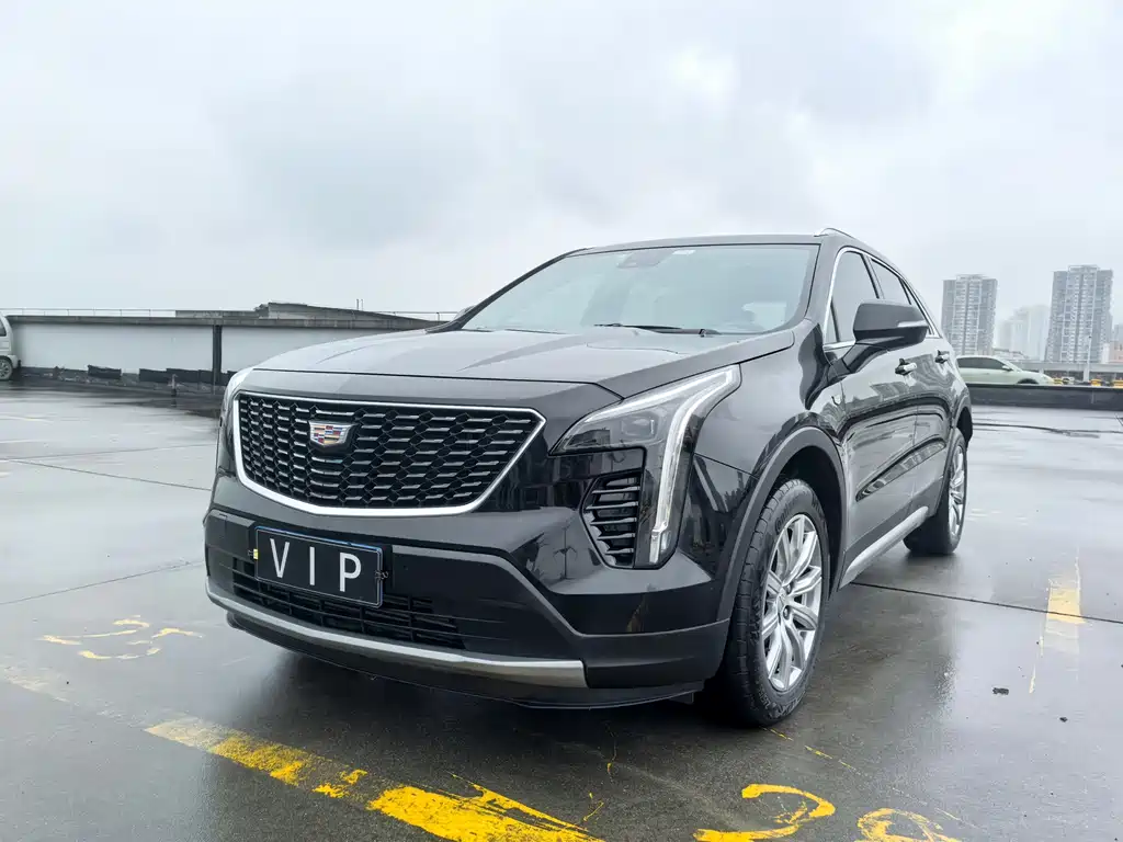 Cadillac XT4 2023 — фото 1