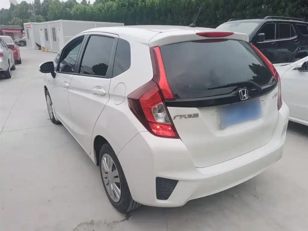 Honda Fit 2016 — фото 5