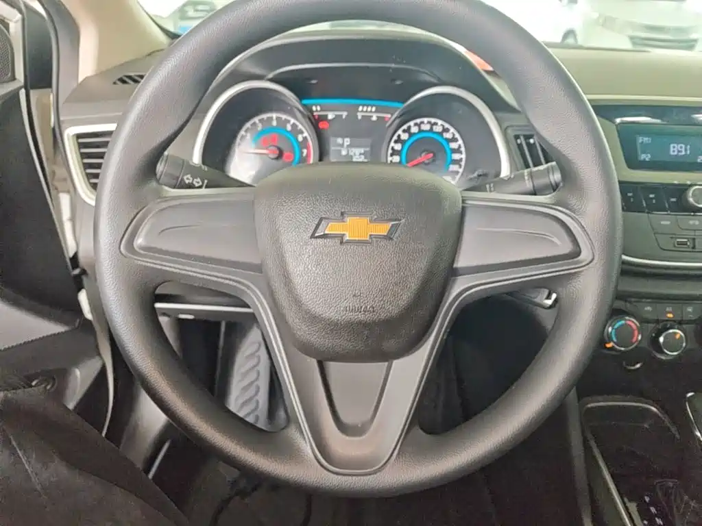 Chevrolet Cavalier 2018 — фото 11