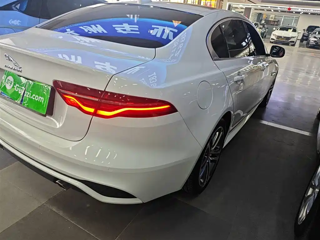 Jaguar XEL 2022 — фото 24