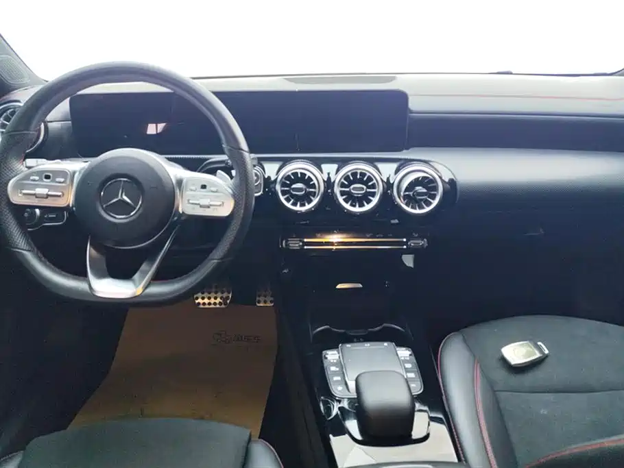 Mercedes-Benz CLA 2023 — фото 12