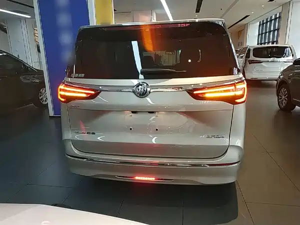 Buick GL8 2021