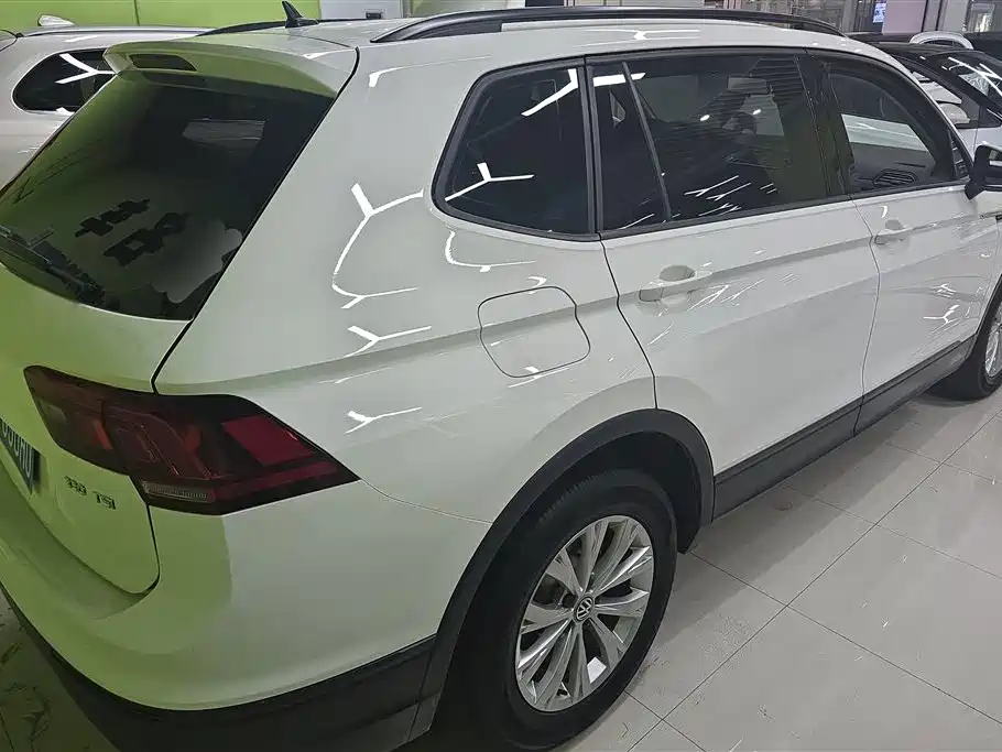 Volkswagen Tiguan L 2017