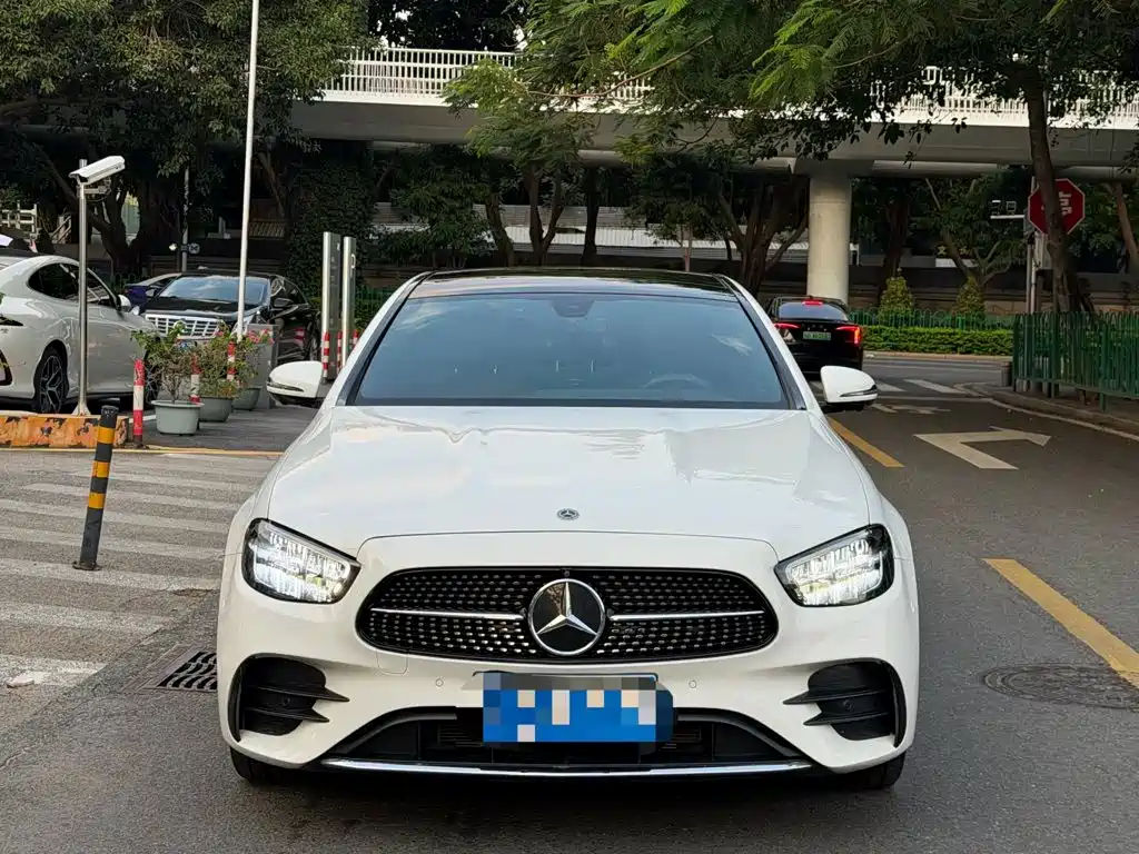 Mercedes-Benz E-Class 2022