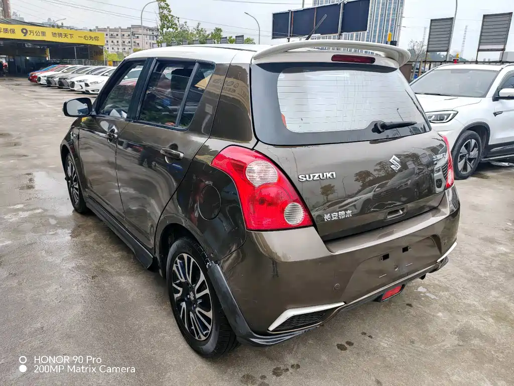 Suzuki Swift 2016 — фото 16