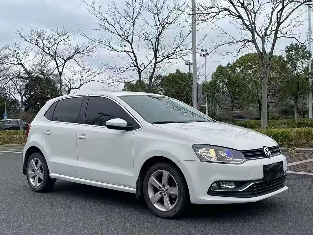 Volkswagen Polo 2016