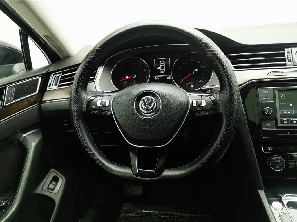 Volkswagen Magotan 2018 — фото 11
