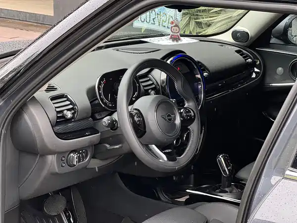 MINI Clubman 2021