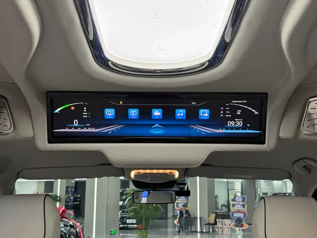 Mercedes-Benz Vito 2023 — фото 10