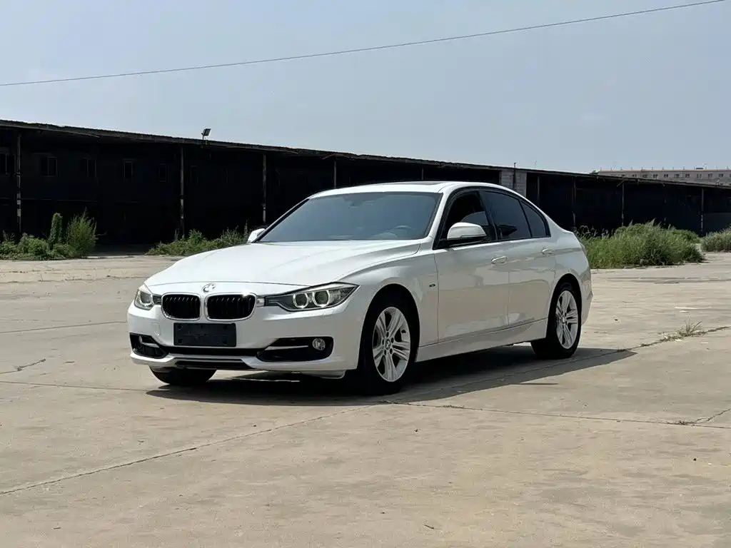 BMW 3 Series 2013 — фото 1