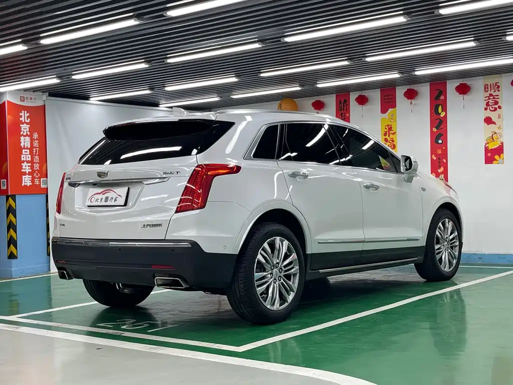 Cadillac XT5 2017 — фото 5