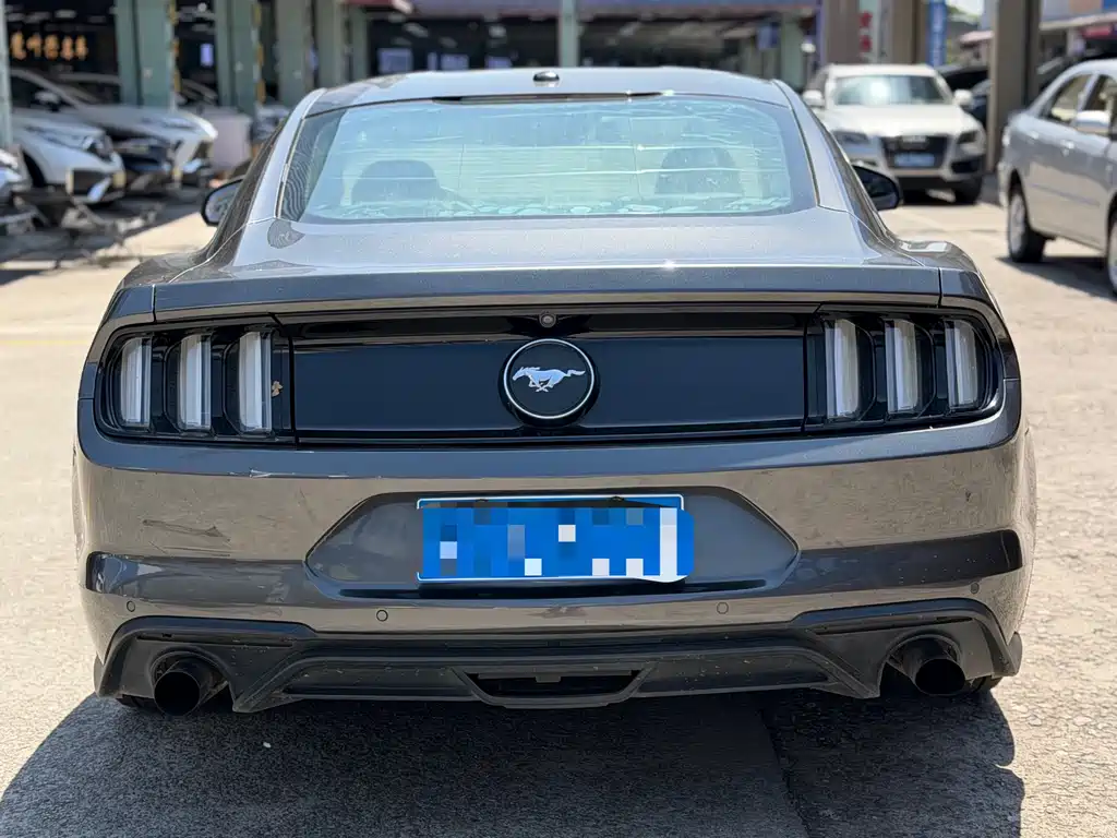 Ford Mustang 2017 — фото 3
