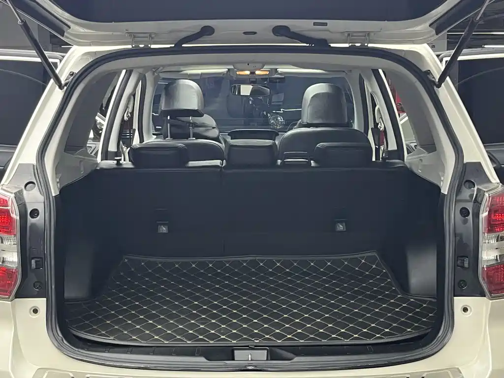 Subaru Forester 2015 — фото 21