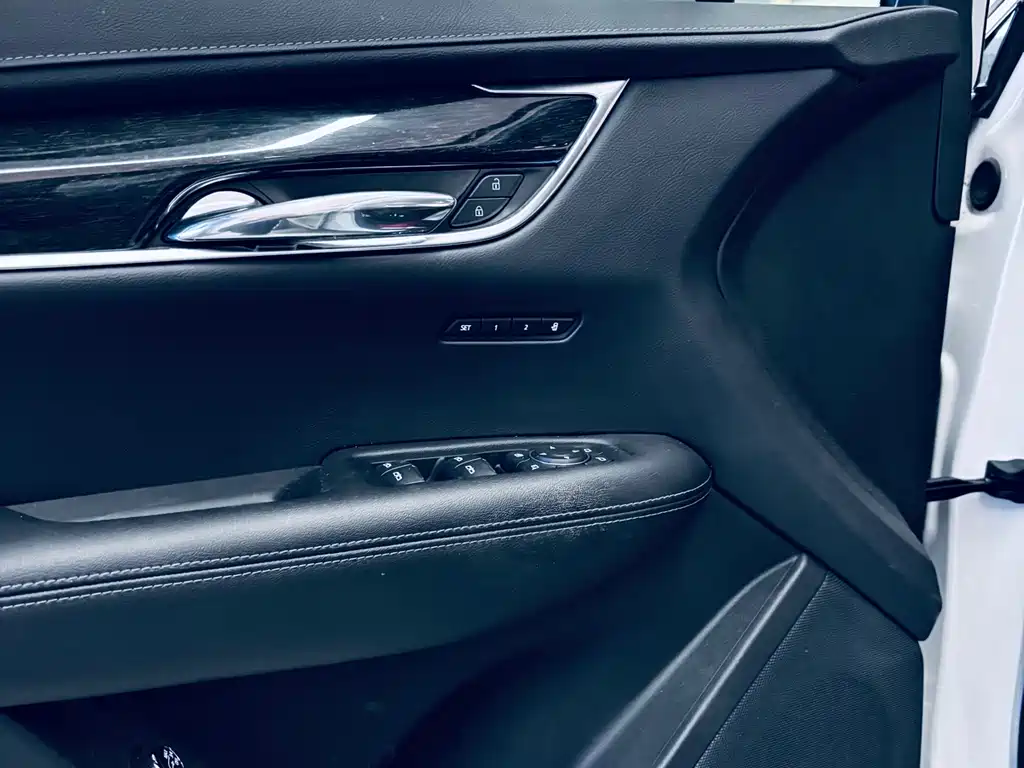 Cadillac XT5 2021 — фото 7