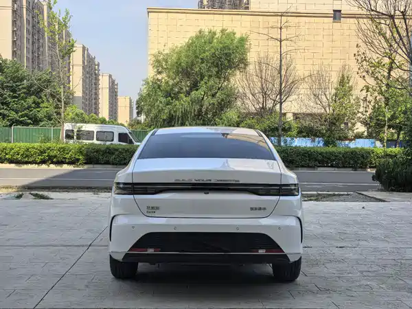 BYD Destroyer 05 2025