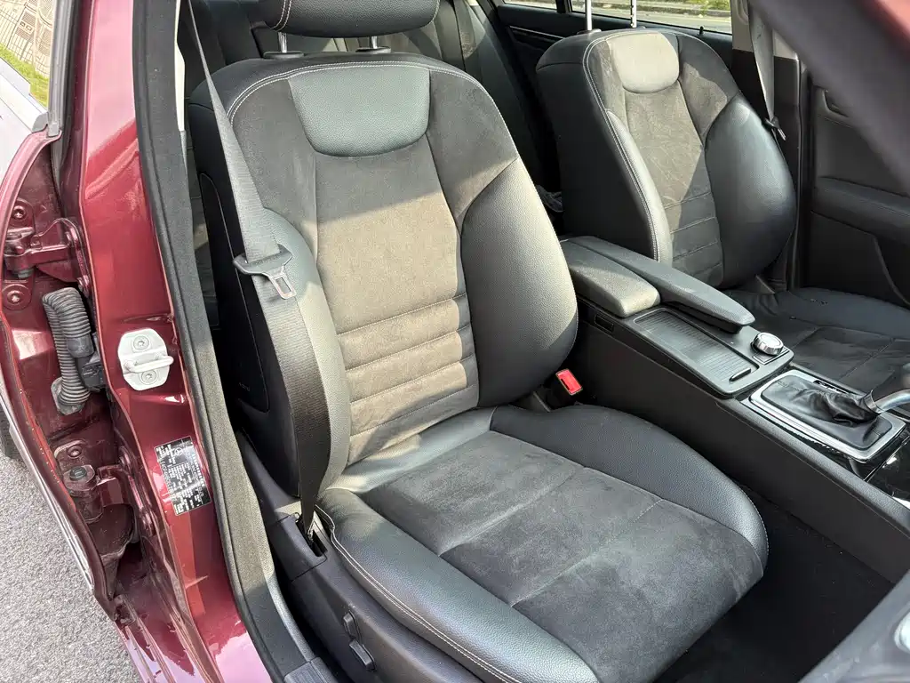 Mercedes-Benz C-Class 2014 — фото 18