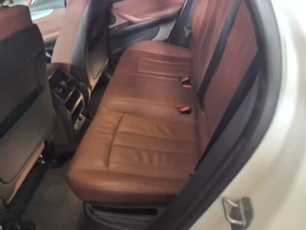 BMW X6 2015 — фото 17