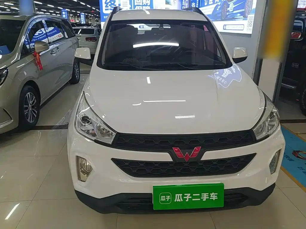 Wuling Hongguang S3 2018 — фото 3