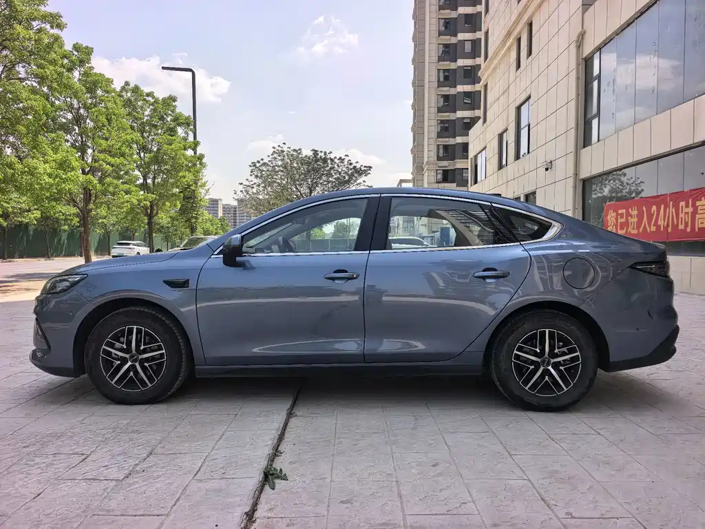 BYD Seal 05 DM-i 2025 — фото 7